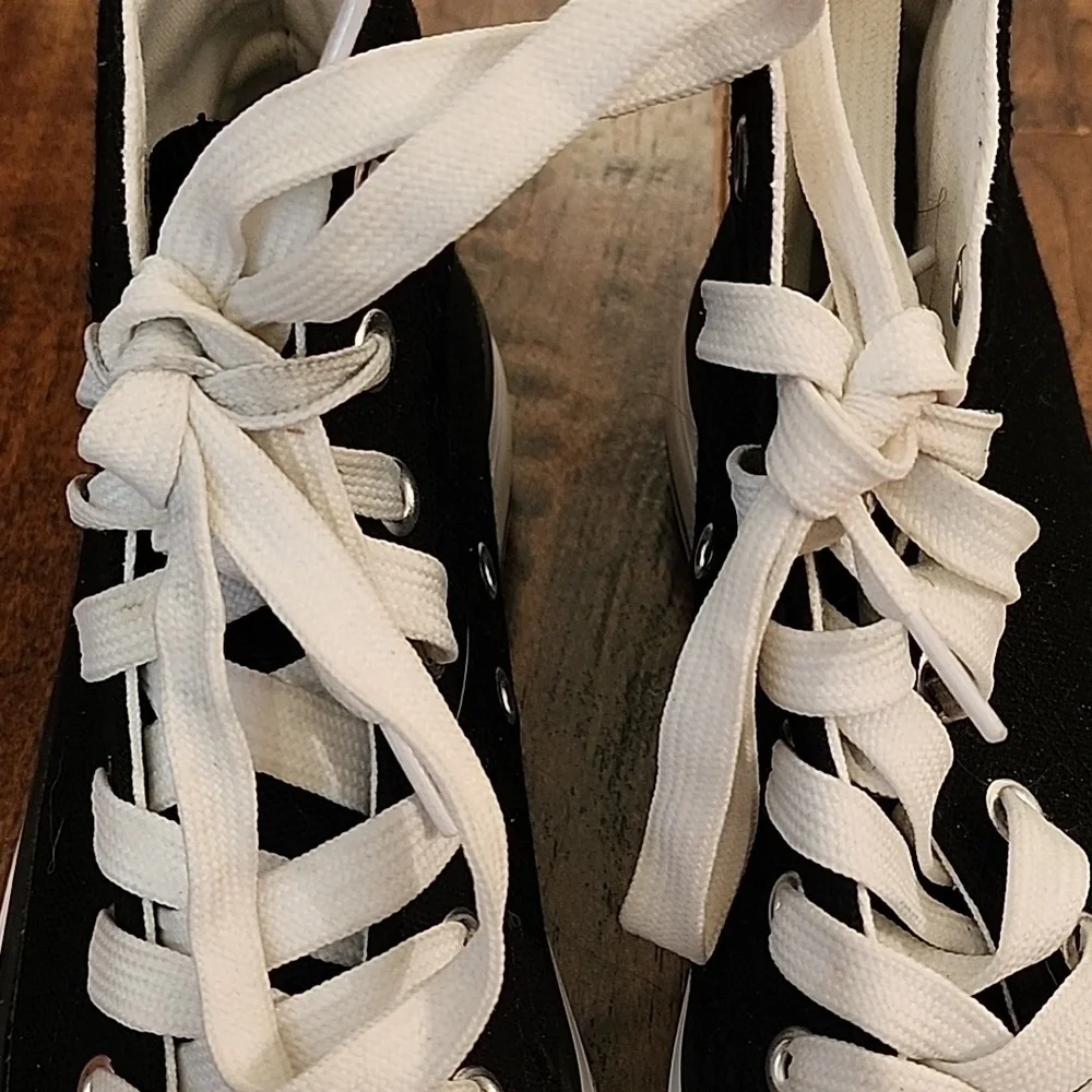 SZ 5 Black Platform High-Tops
